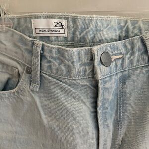 Women’s Gap jeans straight leg